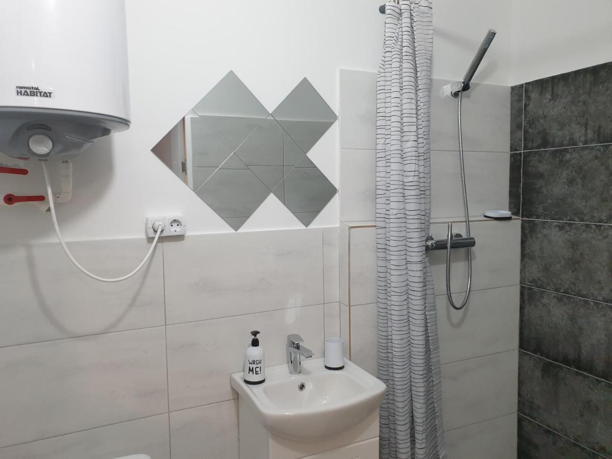 Апартаменты Studio In The Center Кишинёв Экстерьер фото